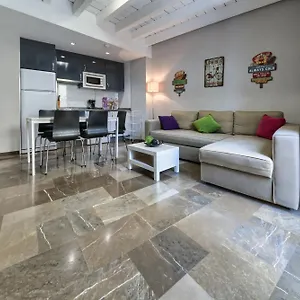  Appartement En Casco Historico Con Terraza Comunitaria Y Parking Opcional