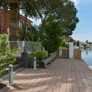 Requesens On Canal Hébergement de vacances Empuriabrava